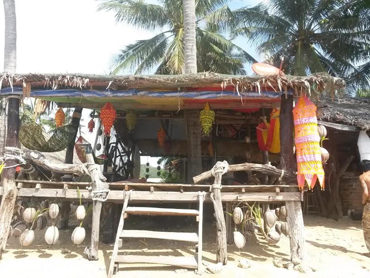 Monkey House Hotel Ko Lanta Buitenkant foto